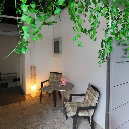 Naehe Duesseldorf Airport Messe *