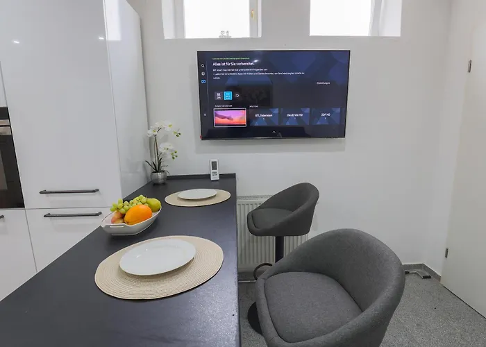 Naehe Duesseldorf Airport Messe アパート ドゥイスブルグ